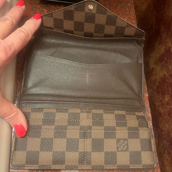 LOUIS VUITTON DAMIER EBENE TRIFOLD WALLET - Picture 4 of 16